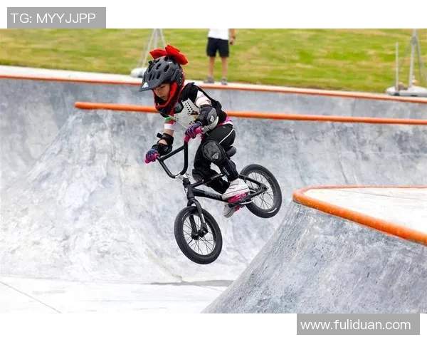 武汉极限运动队的热潮与节奏解析:探索城市运动新风尚 武汉极限运动队的热潮与节奏解析:探索城市运动新风尚