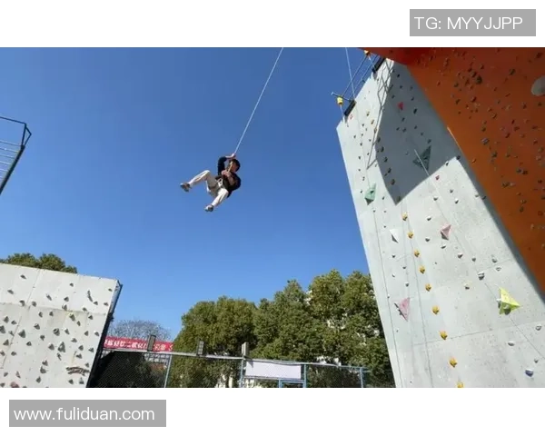 重庆攀岩队转型之路:从传统训练到现代竞技的全面解析 重庆攀岩队转型之路:从传统训练到现代竞技的全面解析